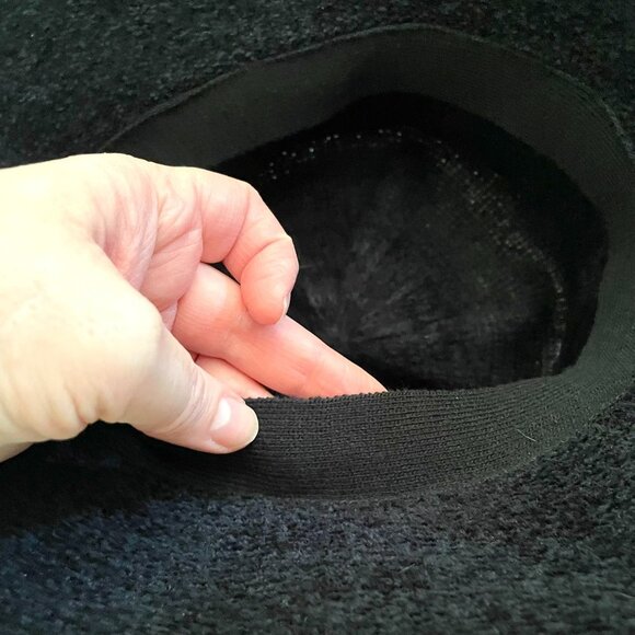 Vintage 90s Black Acrylic Knit Textured Bucket Hat wth 3" brim Collapsable - Picture 6 of 10